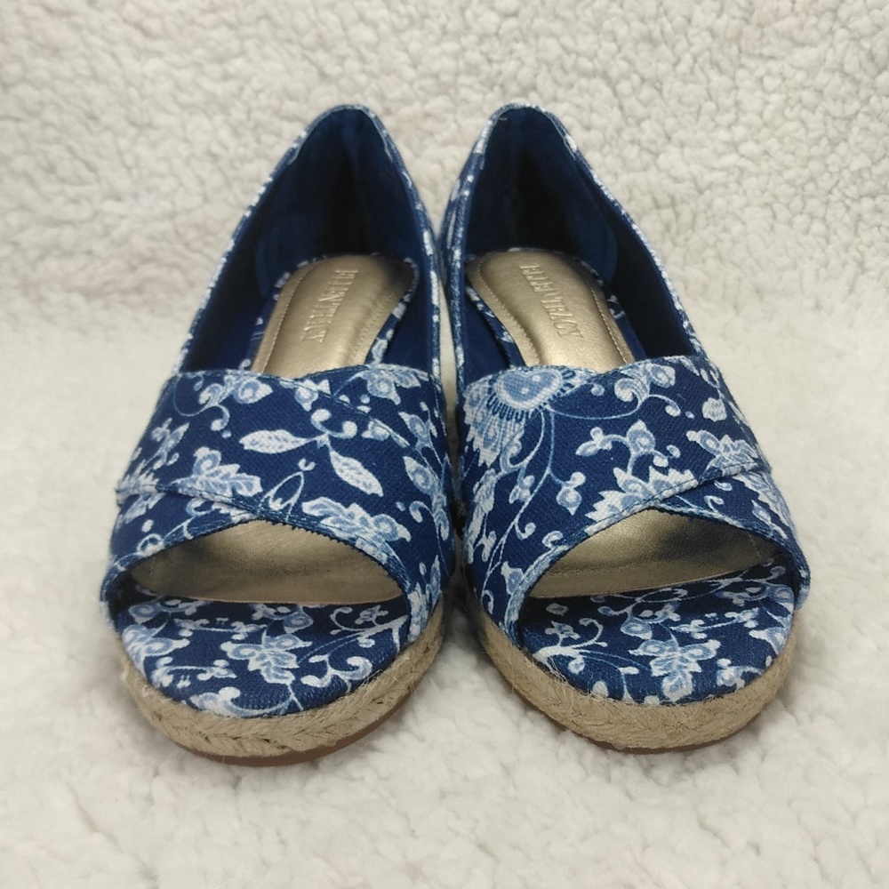 Ellen Tracy "Kandi" Wedge, Size 6M